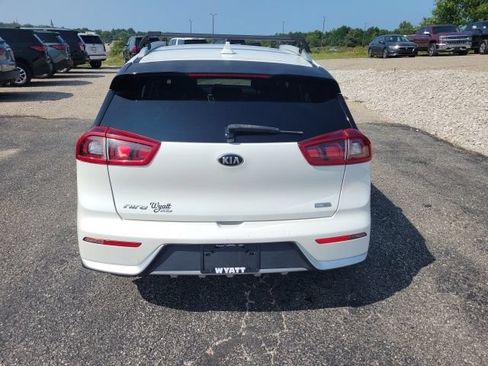 Used 2018 Kia Niro LX FWD image 7