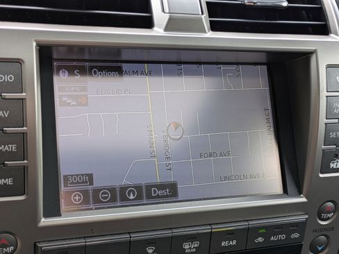 Used 2018 Lexus GX 460 image 27