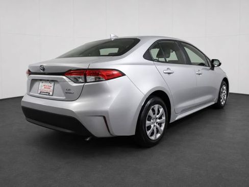 Used 2026 Toyota Corolla LE FWD image 4