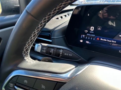 Used 2024 Chevrolet Traverse LT image 25