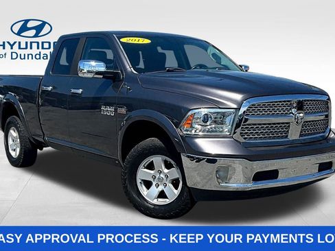 Used 2017 RAM 1500 Laramie AWD/4WD image 3