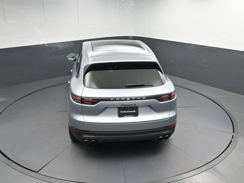 Certified 2022 Porsche Cayenne S image 35