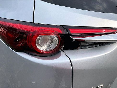 Used 2019 MAZDA CX-9 Touring AWD/4WD image 25