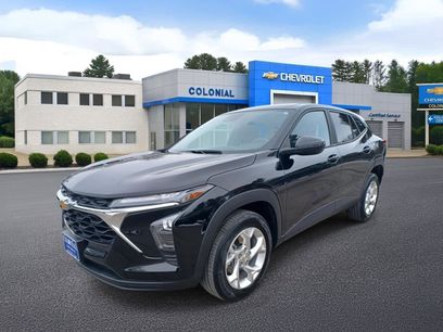 Used 2024 Chevrolet Trax LS w/ LS Convenience Package