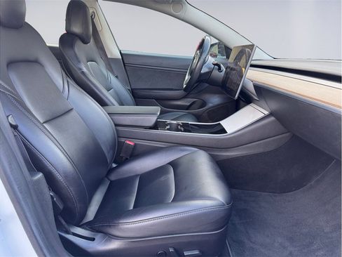 Used 2018 Tesla Model 3 Long Range image 15