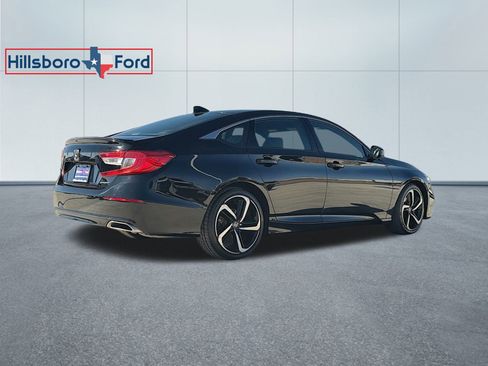 Used 2022 Honda Accord Sport image 5
