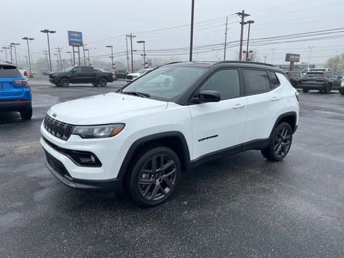 New 2026 Jeep Compass Limited AWD/4WD image 3