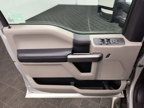 Used 2018 Ford F250 XLT image 10