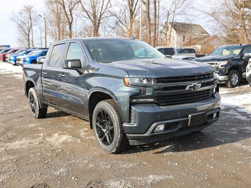 Used 2022 Chevrolet Silverado 1500 RST w/ LPO, Blackout Package image 1
