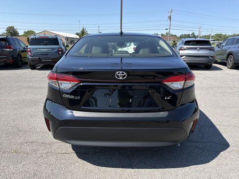 Used 2023 Toyota Corolla LE w/ Carpet Mat Package (TMS) FWD image 6