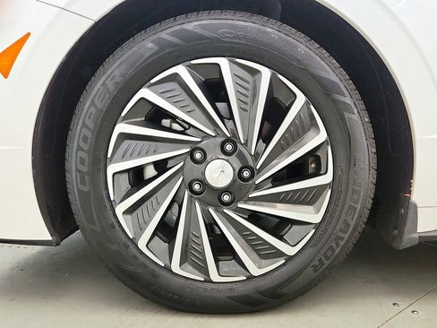 Used 2020 Hyundai Sonata Limited FWD image 35