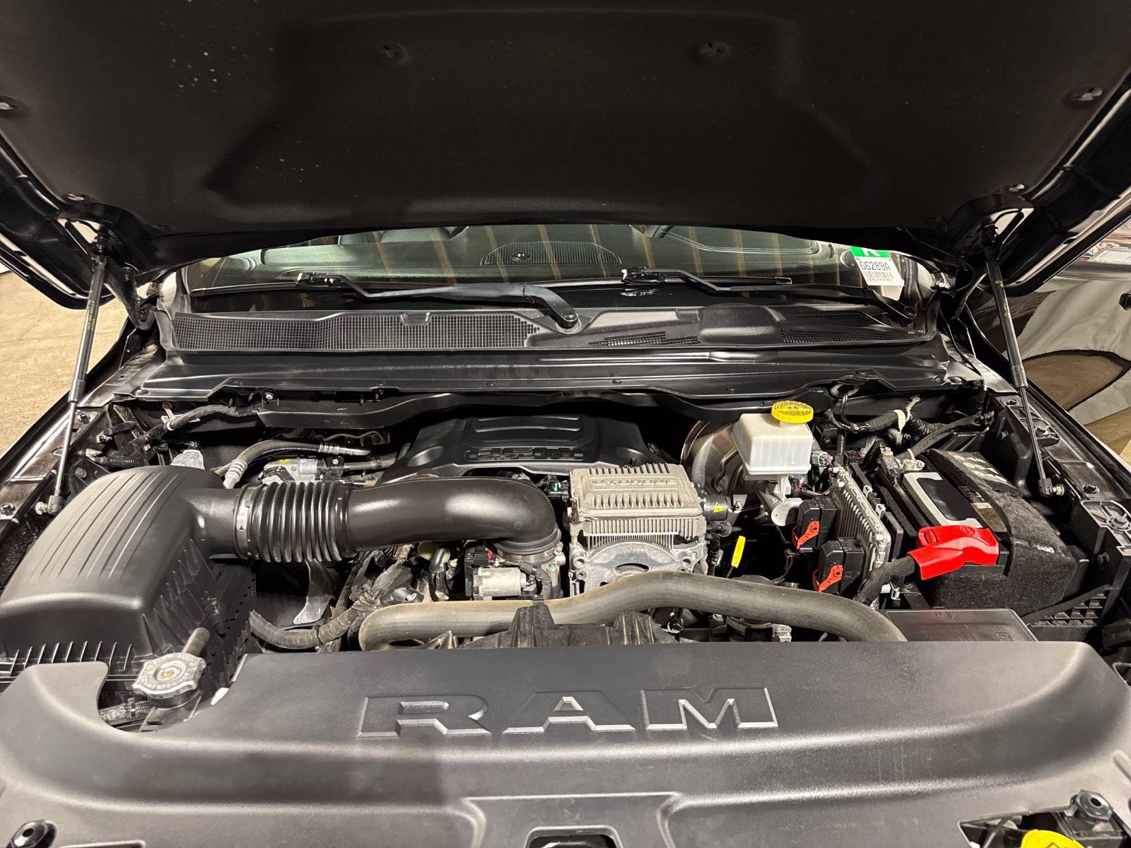 Used 2021 RAM 1500 Laramie AWD/4WD image 28