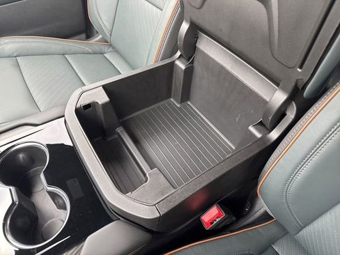 New 2026 GMC Yukon AT4 w/ AT4 Premium Package image 45