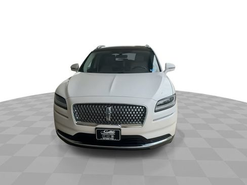 Used 2022 Lincoln Nautilus Reserve AWD/4WD image 3