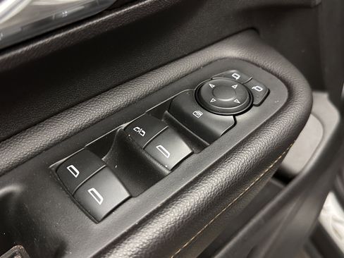 Used 2019 GMC Terrain SLE image 11