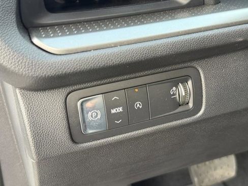 New 2026 Chevrolet Traverse LT w/ Sun and Wheel Package image 20