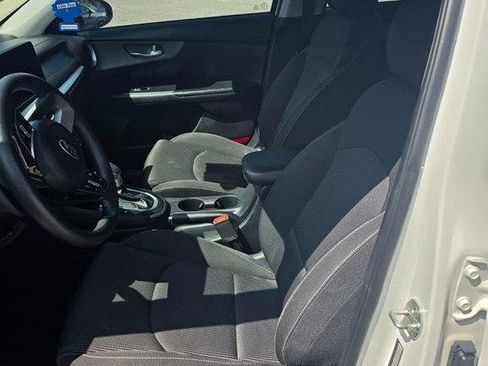 Used 2019 Kia Forte Sedan FWD image 5