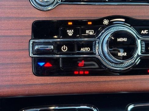 Used 2023 Lincoln Aviator Reserve w/ Class IV Trailer Tow Package image 21