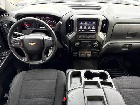 Used 2020 Chevrolet Silverado 1500 Custom w/ Custom Value Package AWD/4WD image 22