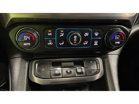 Used 2022 GMC Acadia AT4 w/ GMC Pro Grade Package AWD/4WD image 14