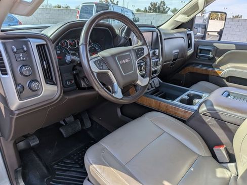 Used 2017 GMC Sierra 2500 SLT image 9