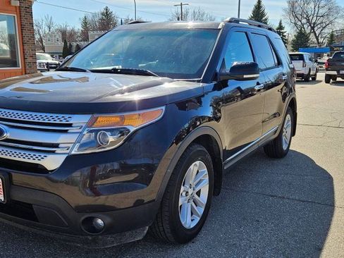 Used 2013 Ford Explorer XLT AWD/4WD image 2