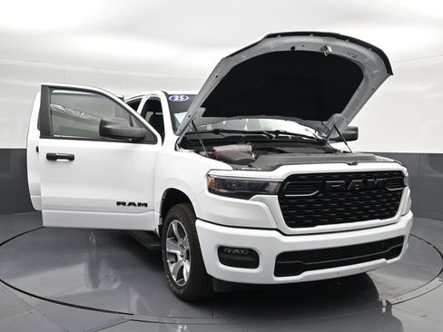 Used 2025 RAM 1500 Tradesman RWD image 33