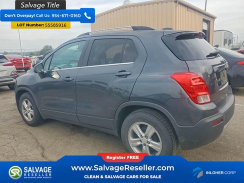 Used 2016 Chevrolet Trax LT FWD image 3