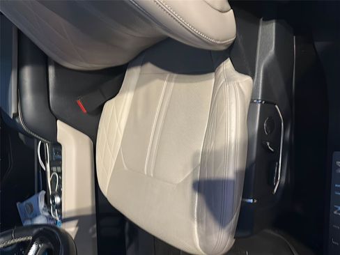 Used 2022 Ford Expedition Max Platinum RWD image 5