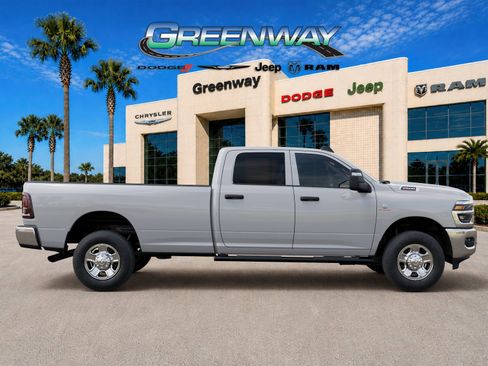 New 2026 RAM 2500 Tradesman AWD/4WD image 21