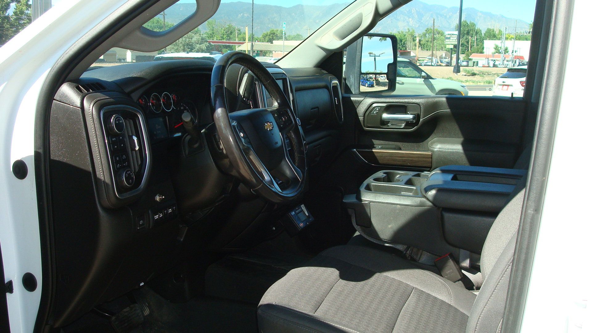 Used 2022 Chevrolet Silverado 3500 LT w/ Convenience Package AWD/4WD image 7