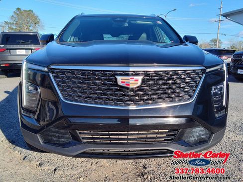 Used 2024 Cadillac XT4 Premium Luxury image 12