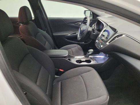 Used 2022 Chevrolet Malibu LT FWD image 21