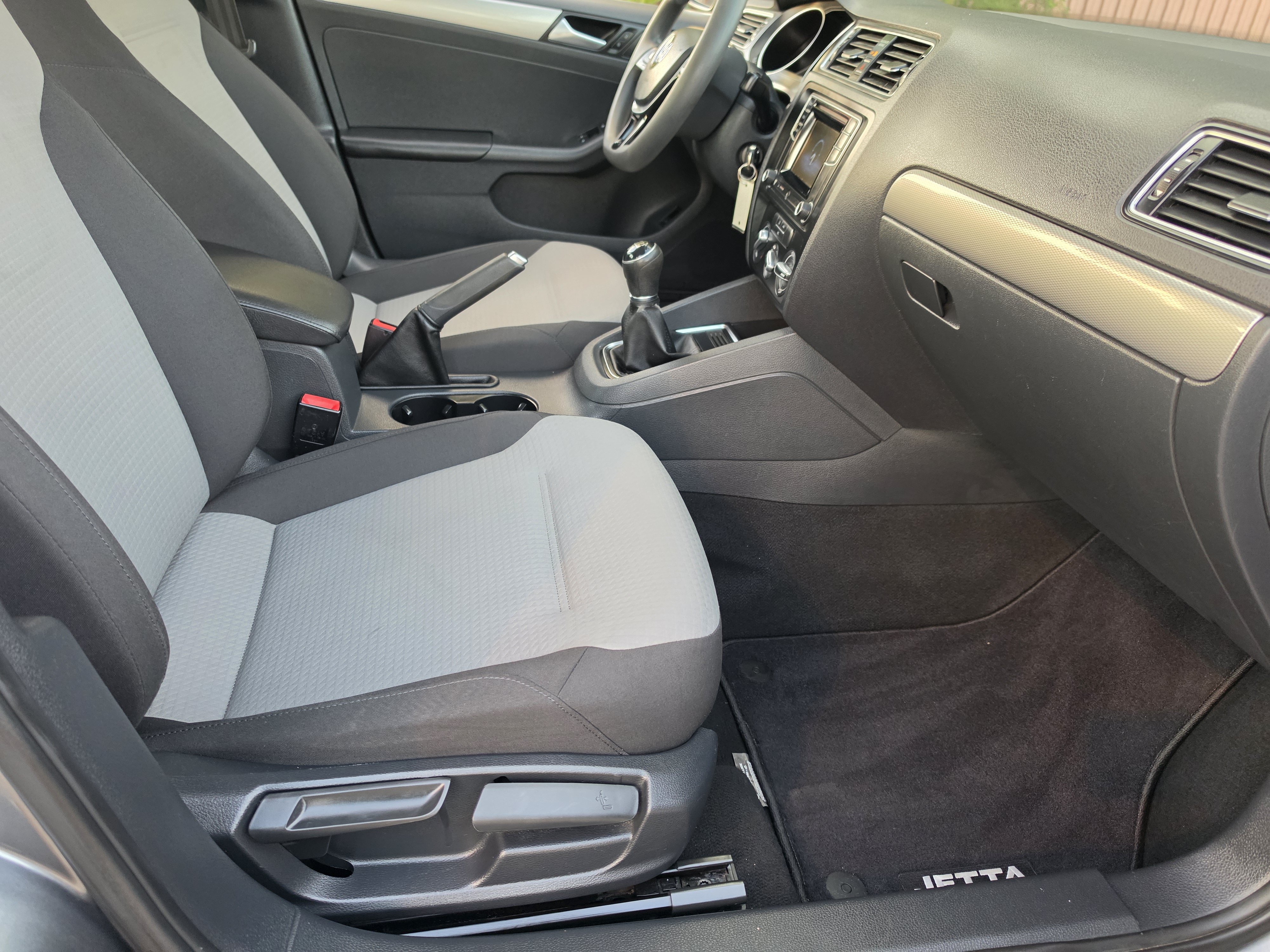 Used 2017 Volkswagen Jetta S FWD image 12