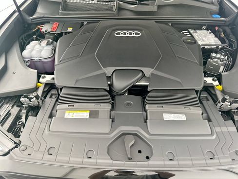 Used 2026 Audi Q8 Premium Plus w/ Premium Plus Package AWD/4WD image 28