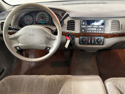 Used 2004 Chevrolet Impala FWD image 25