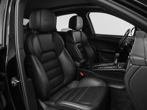 Used 2021 Porsche Macan GTS image 24