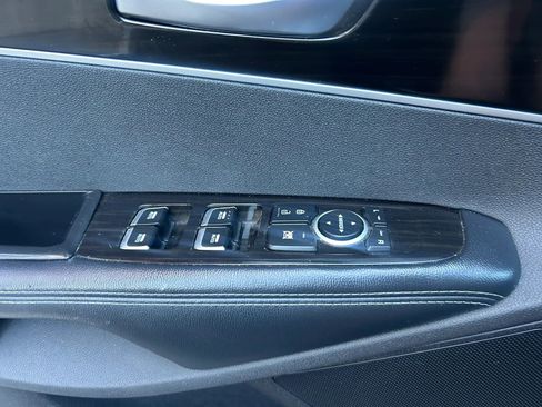 Used 2019 Kia Sorento EX FWD image 12