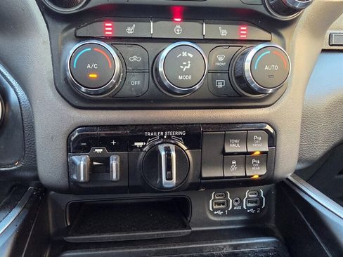 Used 2022 RAM 1500 Big Horn AWD/4WD image 10