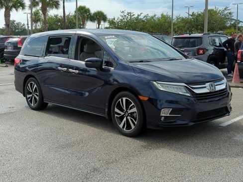 Used 2019 Honda Odyssey Elite image 3