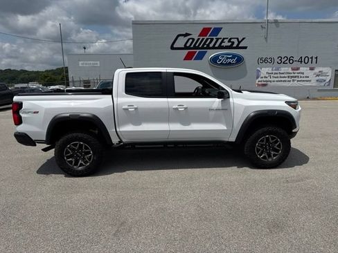 Used 2024 Chevrolet Colorado ZR2 w/ ZR2 Convenience Package III AWD/4WD image 8