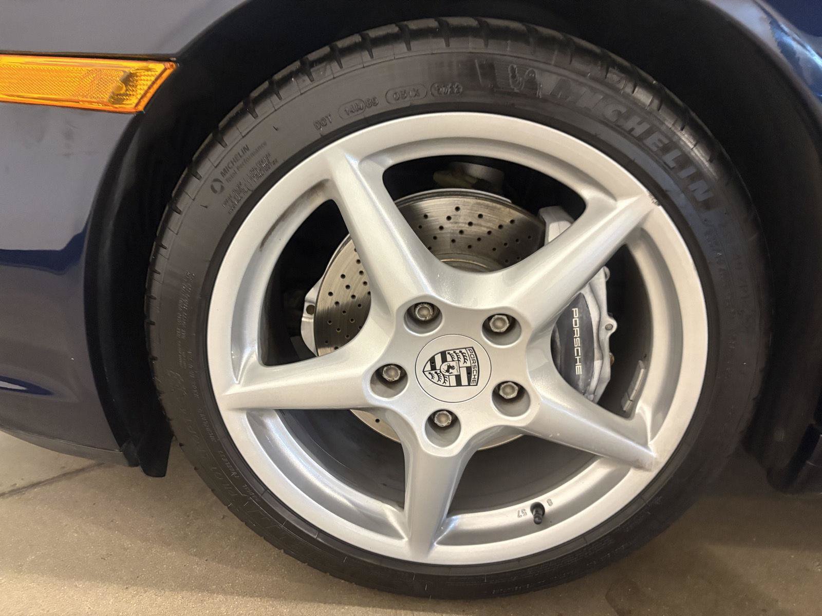 Used 2006 Porsche 911 Carrera RWD image 41