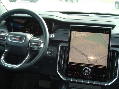 Used 2025 GMC Acadia Elevation w/ Elevation Premium Package image 10