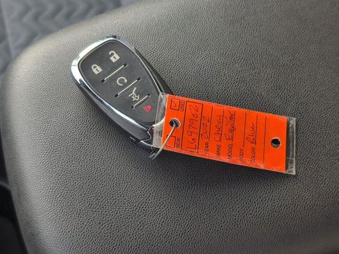 Used 2022 Chevrolet Equinox LT image 16