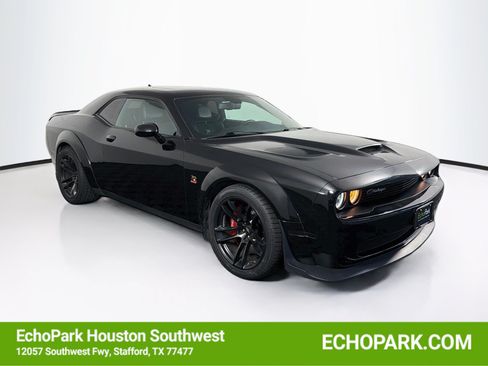Used 2021 Dodge Challenger R/T Scat Pack RWD image 1