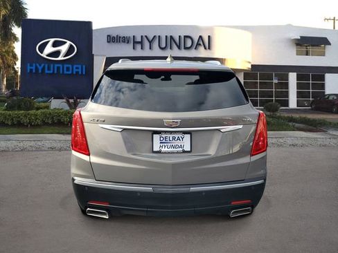 Used 2019 Cadillac XT5 Luxury FWD image 5
