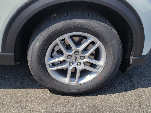 New 2027 Ford Explorer Active RWD image 6