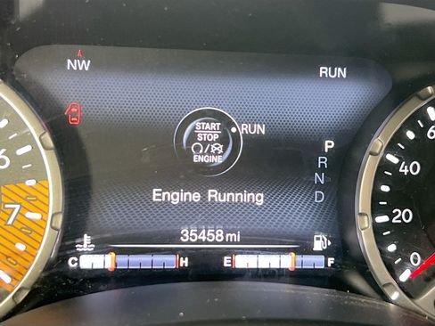 Used 2022 Jeep Renegade Trailhawk AWD/4WD image 12