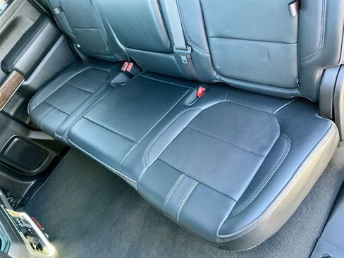 Used 2023 Chevrolet Silverado 2500 High Country w/ LPO, Hitch Package image 31