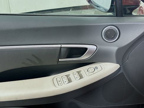 Used 2025 Hyundai Sonata SEL image 15